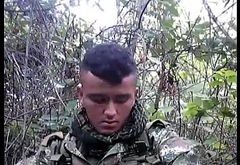 Hetero soldado colombiano enga&ntilde_ado/ trciked colombian soldier