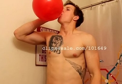 Balloon Fetish - Aaron Balloons Part2 Video1
