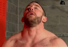 Male gay porn site free download in 3gp Caught in the showers by the